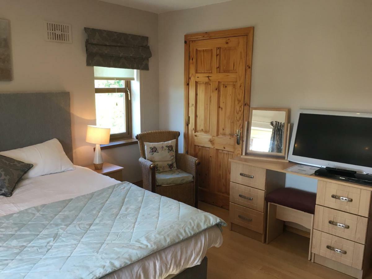 Landhaus Tobernaglough Wexford Pet Friendly Country